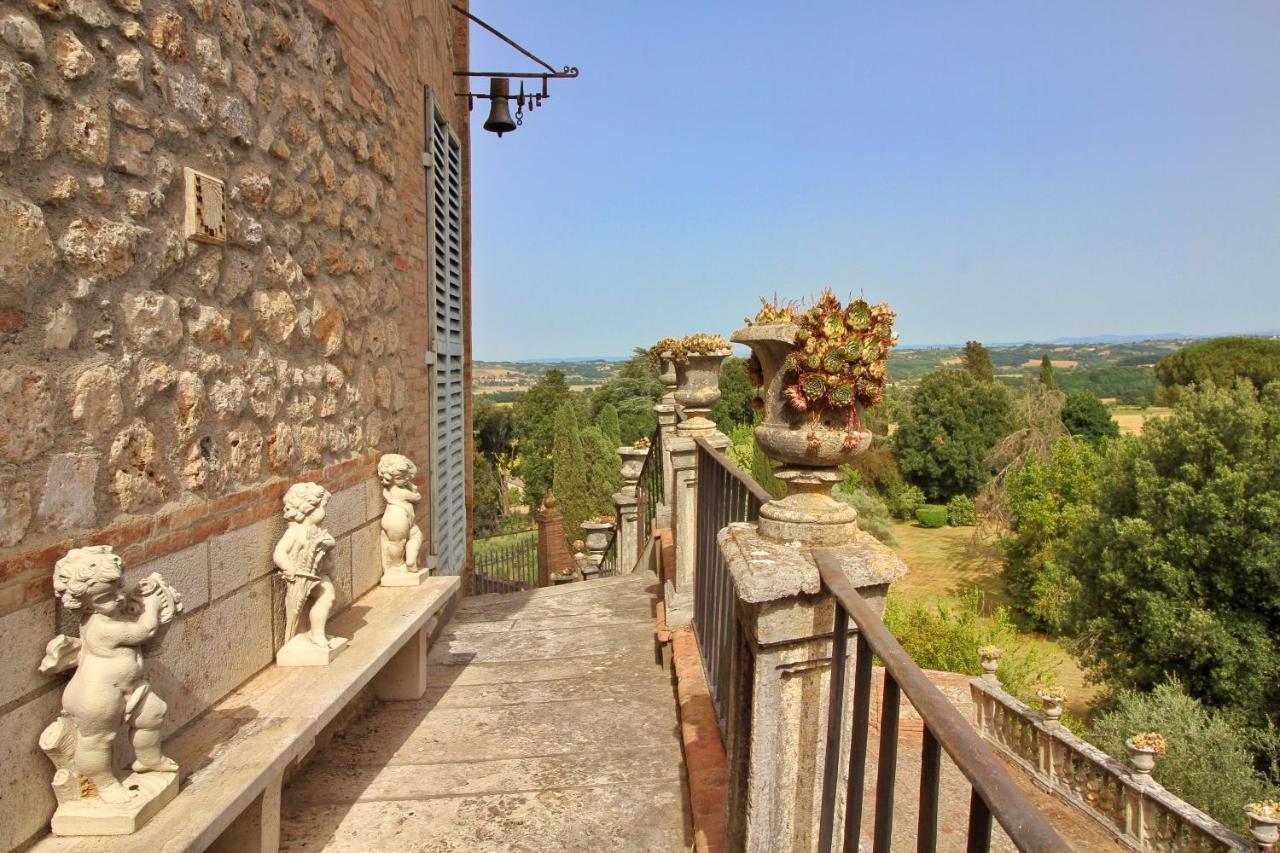 Castello Di Sovicille - Residenza D'Epoca Panzió Kültér fotó
