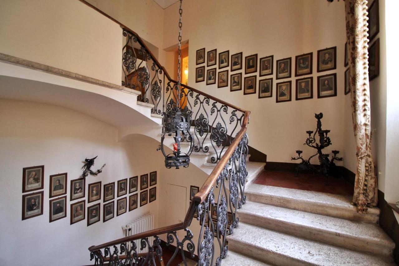 Castello Di Sovicille - Residenza D'Epoca Panzió Kültér fotó
