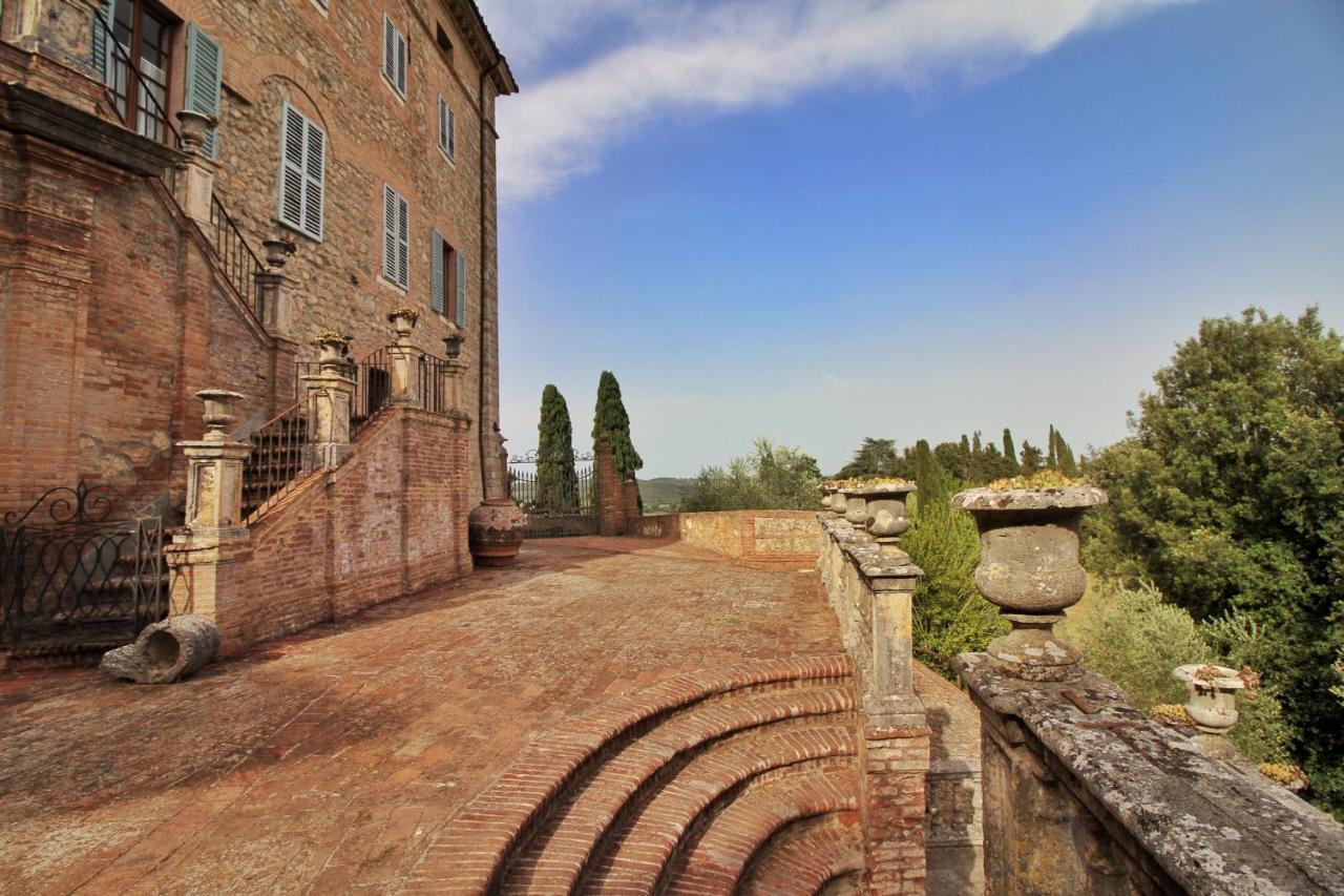 Castello Di Sovicille - Residenza D'Epoca Panzió Kültér fotó